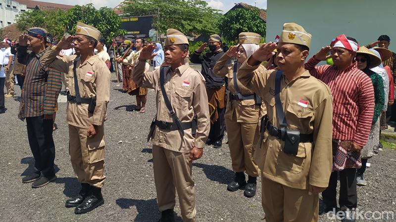 Makna Hari Pahlawan Bagi Generasi Muda Beserta Cara Memperingatinya