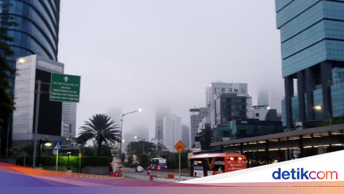 Kabut Selimuti Jakarta Pagi Tadi, Ini Penjelasan BMKG