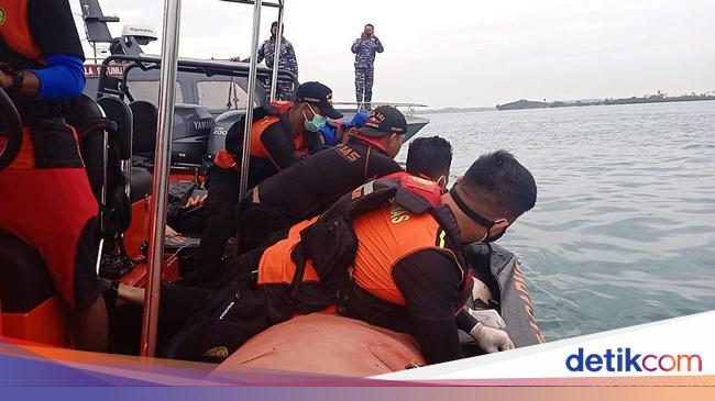 Dua Korban Kapal Tenggelam Di Batam Ditemukan Tewas