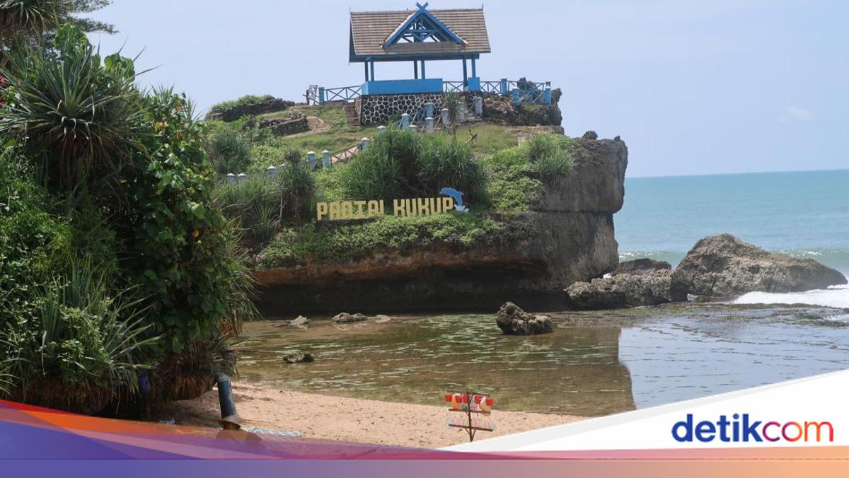 Pantai Kukup Gunungkidul: Lokasi, Daya Tarik, Harga Tiket, dan Rutenya