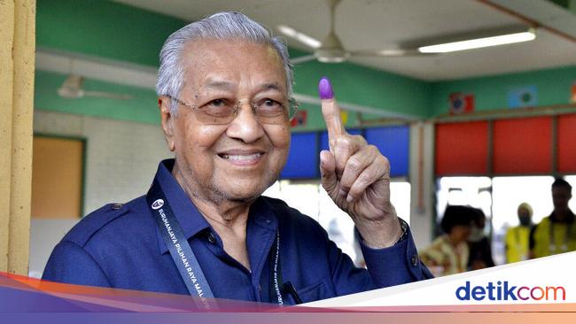 Mahathir loses in Quick Count election in Malaysia