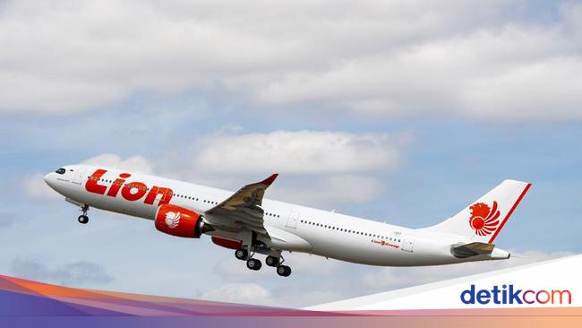 2 Lion Air Planes Fail to Land in Bengkulu Due to Bad Weather