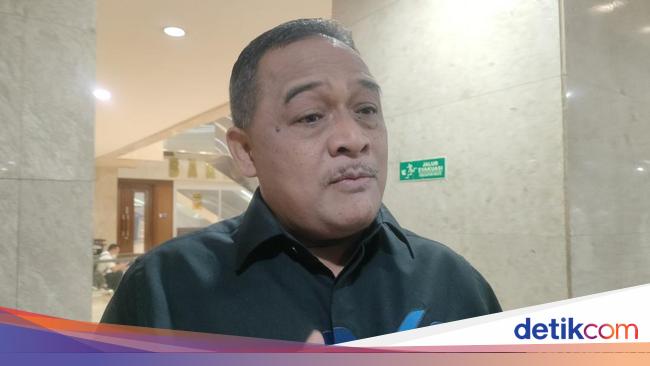 Track Record of Benny Rhamdani asking Jokowi for a Fight Permit