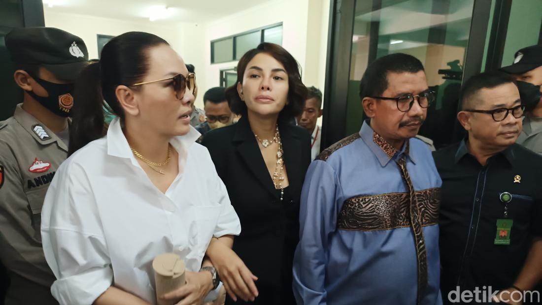 Hakim Belum Kabulkan Penangguhan Penahanan Nikita Mirzani, Ini Alasannya