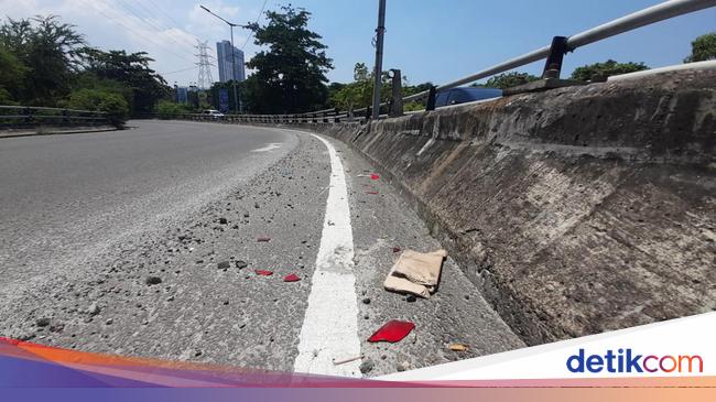 Motorcycle falls from Ancol Goyang bridge overpass: history and causes