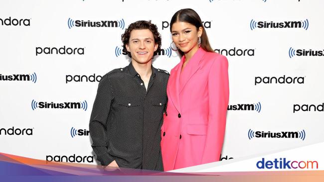 Tom Holland Opens Up About Relationship with Zendaya: Engagement Rumors and Living Together