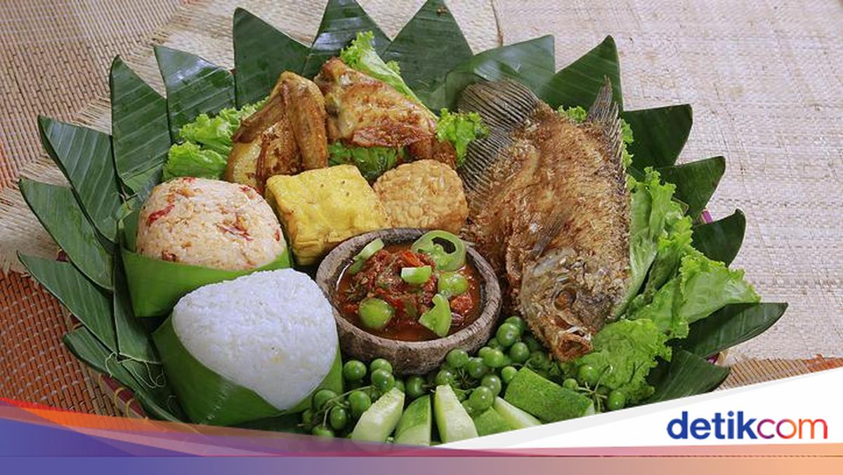 5 Nasi Timbel Sunda yang Komplet Lauknya Ada di Tempat Ini