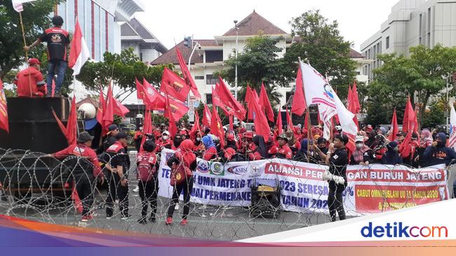 Jelang Pengumuman Umk 2023 Se Jateng Buruh Demo Minta Upah Naik 10