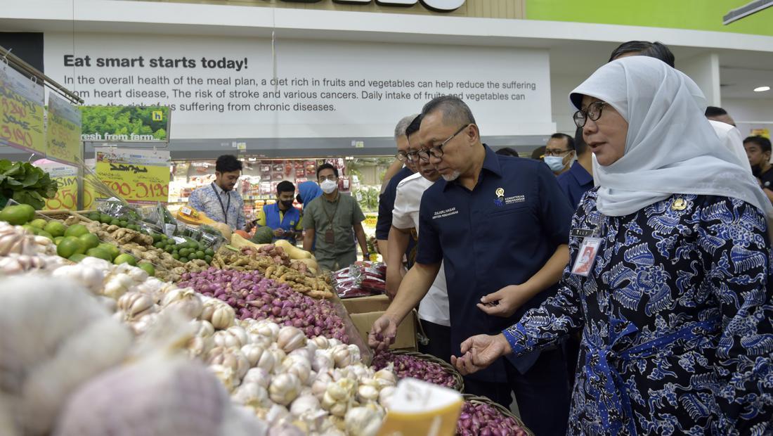 Jelang Nataru, Mendag Jamin Stok-Harga Bahan Pokok Di Ritel Modern Aman