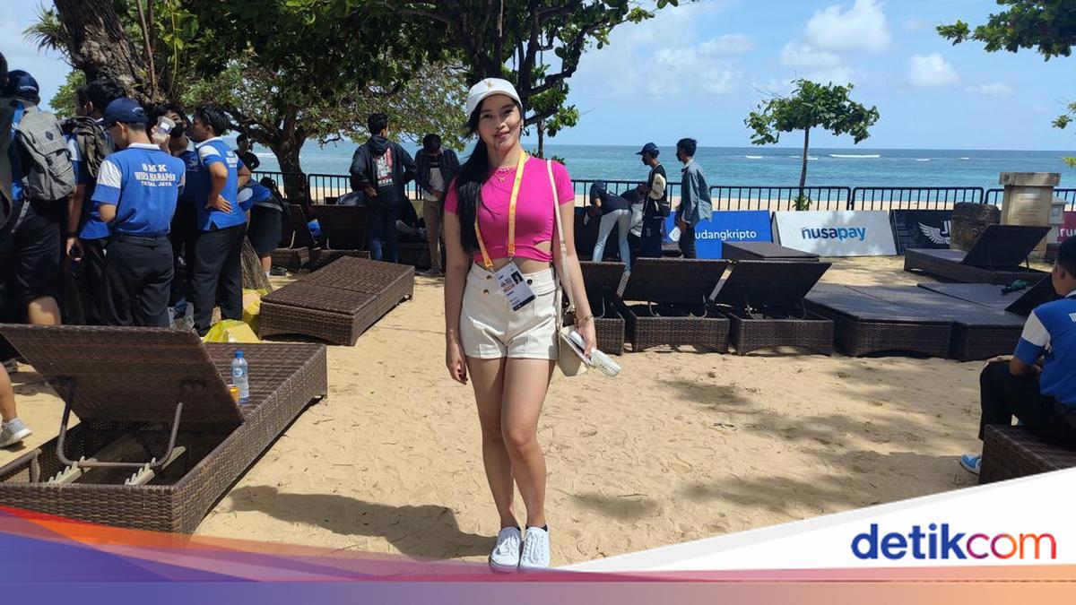 Sheren & Paphricia, Tiktoker Jelita Sambangi Indonesia Esports Summit