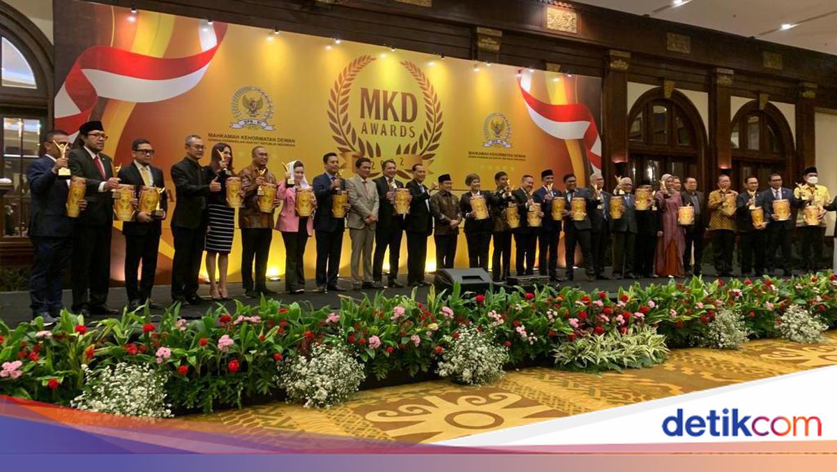 Ada Ibas hingga Andre Rosiade, Ini 27 Anggota DPR Pemenang MKD Awards
