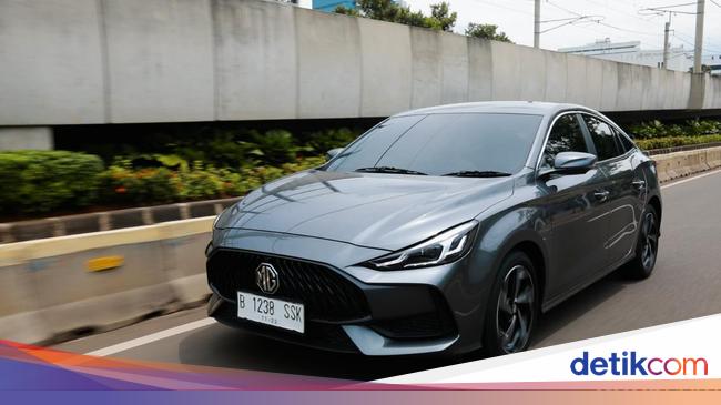 Tes MG 5 GT: Wujud Ala Sports Car, Harga Ramah di Kantong!
