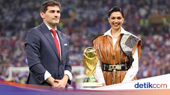 The figure of Deepika Padukone, the beautiful Indian actress who won the 2022 World Cup trophy