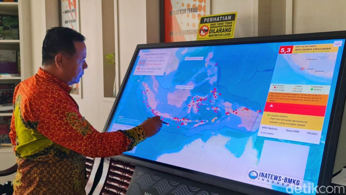 BPBD Banyuwangi Pasang Alat Deteksi Dini Bencana Tsunami