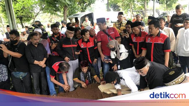 Foke until Sandiaga releases Ridwan Saidi’s body to final rest