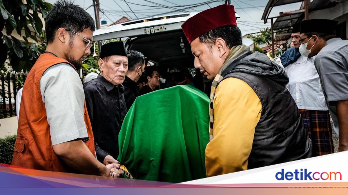 Ridwan Saidi Meninggal Dunia, Begini Suasana di Rumah Duka