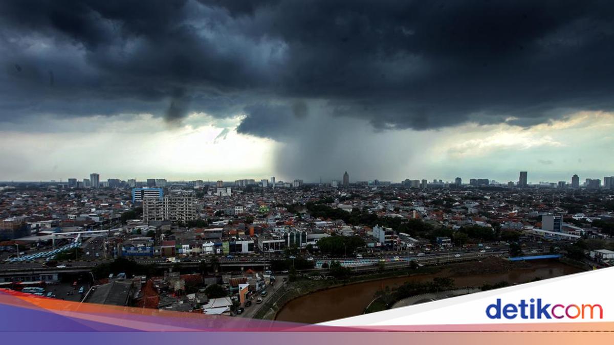 'Garis Badai' di Malam Tahun Baru Ternyata Kabar Hoax