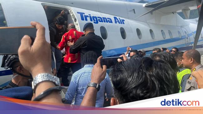 TNI-Polri remains vigilant in Papua after Lukas Enembe was taken by KPK to Jakarta