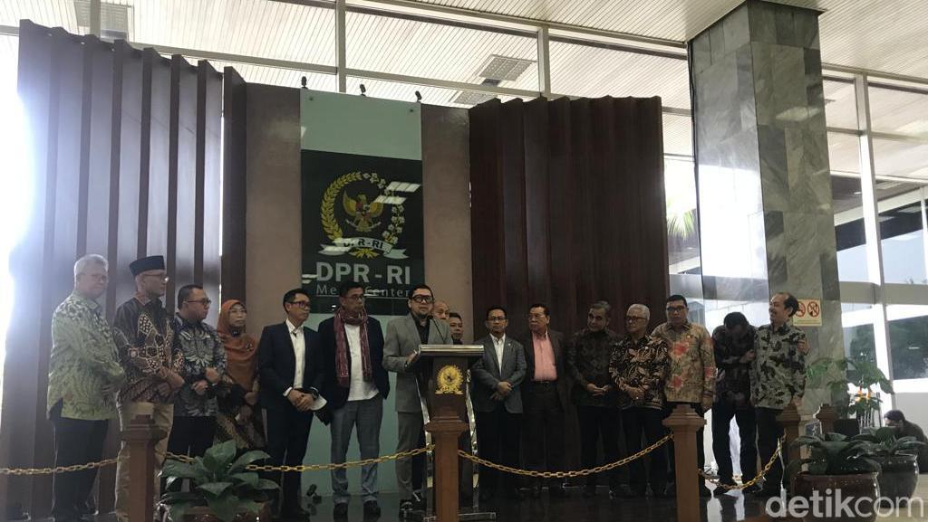 Dipimpin Golkar, 8 Parpol DPR Nyatakan Lagi Tolak Pemilu Coblos Partai