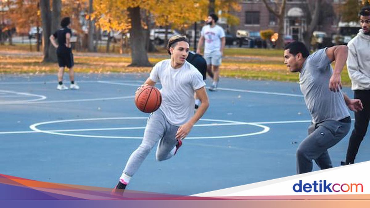 Pengertian Bola Basket, Sejarah, Peraturan, dan Teknik Mainnya