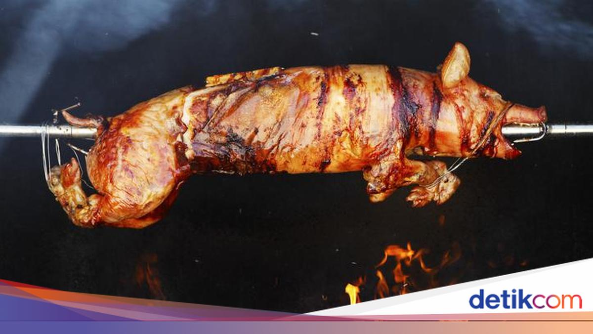 Ini yang Harus Dilakukan Muslim Jika Tak Sengaja Makan Daging Babi
