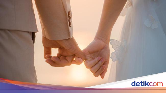 Influencer dan Romantisasi Pernikahan Dini