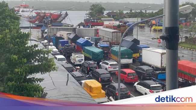 Pelabuhan Gilimanuk Ditutup Sejam Akibat Cuaca Buruk