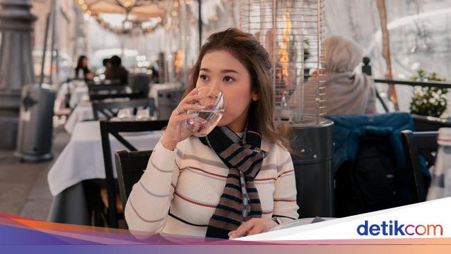 Kiky Saputri Sampai Dibully Ini Kemungkinan Penyebab Perut Bergelambir