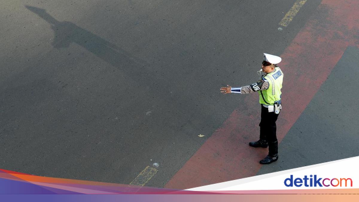 Polisi Bubarkan Kelompok Pengemudi Mobil Diduga Mau Drifting di Pondok Indah
