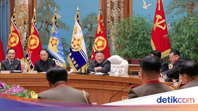 Kim Jong Un Calls for Increasing War Preparedness!