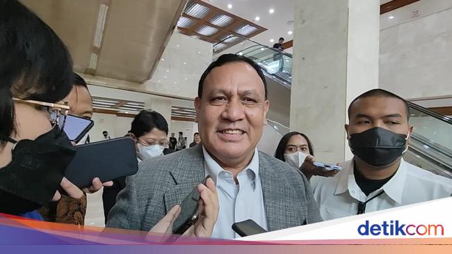 KPK Chairman Firli Bahuri Faces Negative Sentiment After OTT Operation against Meranti Islands Regent M Adil