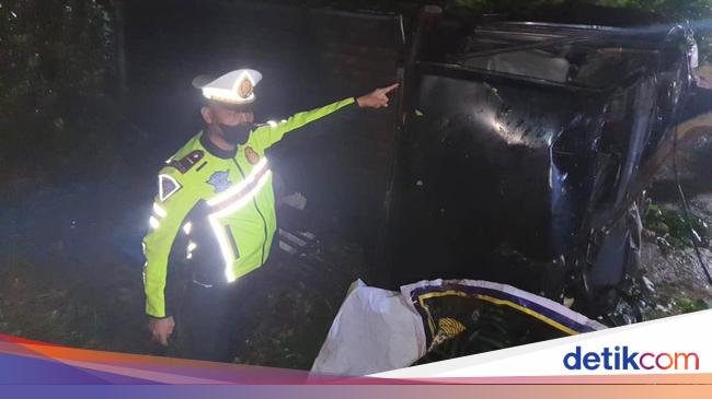 The death toll of a pickup falling into a ravine in Kebumen has increased to 5 people