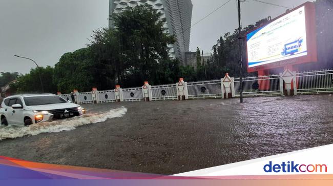 2 Penyebab Banjir Makassar Air Laut Pasang hingga Curah Hujan Tinggi