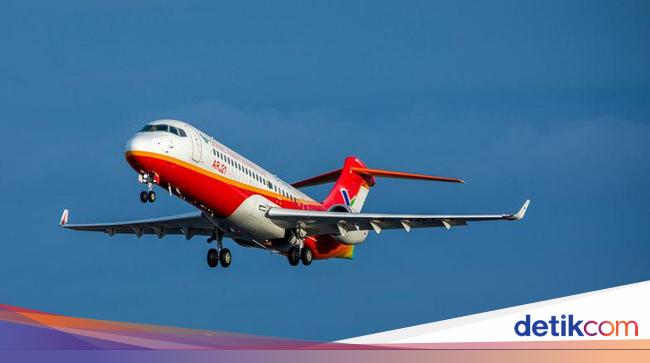 Specifications for the Comac ARJ21-700, the first Chinese aircraft used by Indonesian airlines