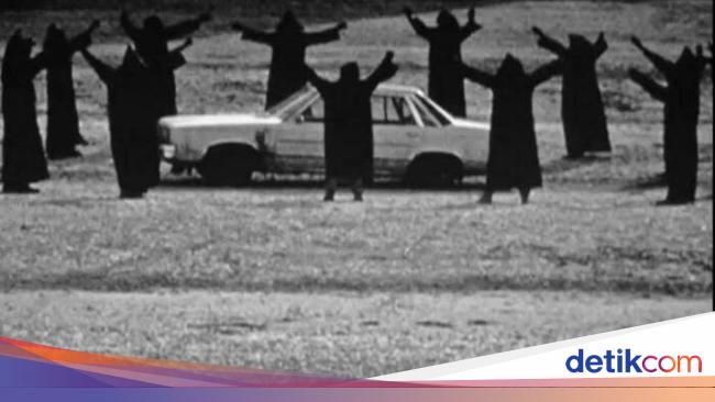 Kumpulan 'Foto Kutukan' Bikin Merinding Saat Dilihat