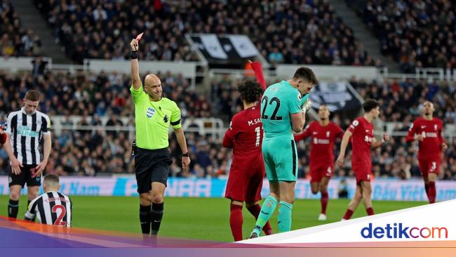 Red Card Nick Pope, Liverpool Win over Newcastle 2-0 in Round I