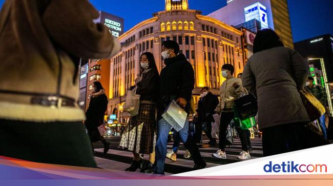 “Japan’s Sex Recession and Declining Birth Rates: What’s Causing the Crisis?”