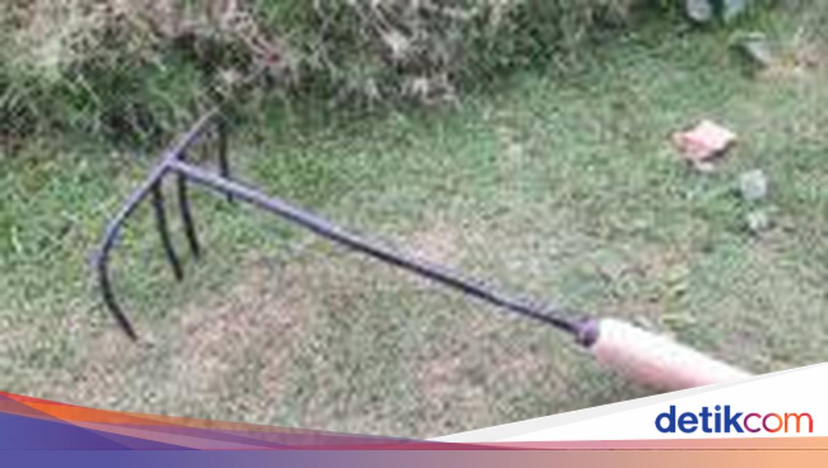 Gacok Gacok, Senjata Khas Jabar Berbentuk Cangkul Garpu