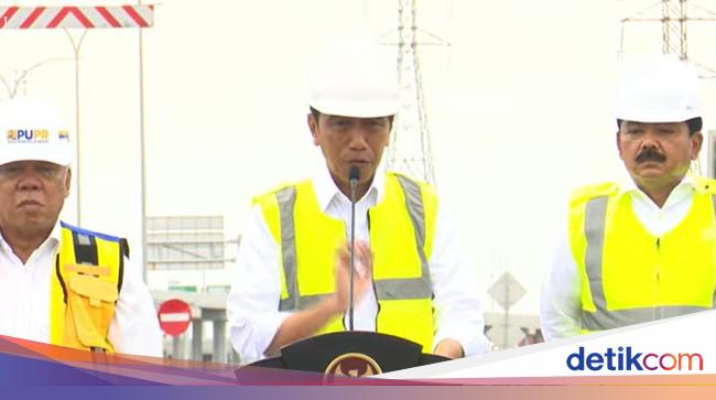 Inaugurating Section II of the Semarang-Demak Toll Road, Jokowi: As well as a Sea Wall