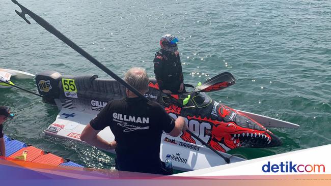 f1 powerboat ditunda