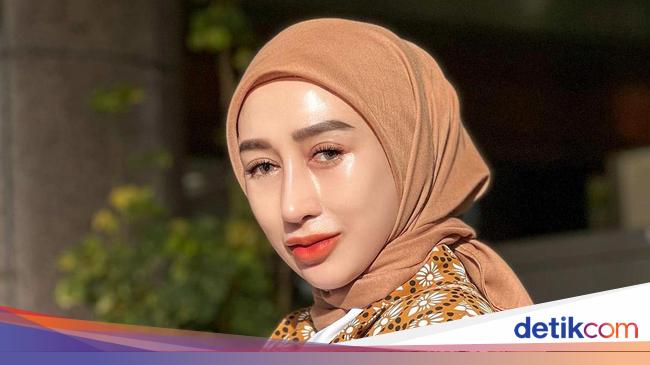 Reza Gladys Seeks Additional Suspects in Nikita Mirzani Case Reza Gladys Seeks Additional Suspects in Nikita Mirzani Case