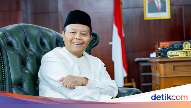 HNW Minta Kemenag Cabut Syarat Kepesertaan BPJS Umrah & Haji Khusus