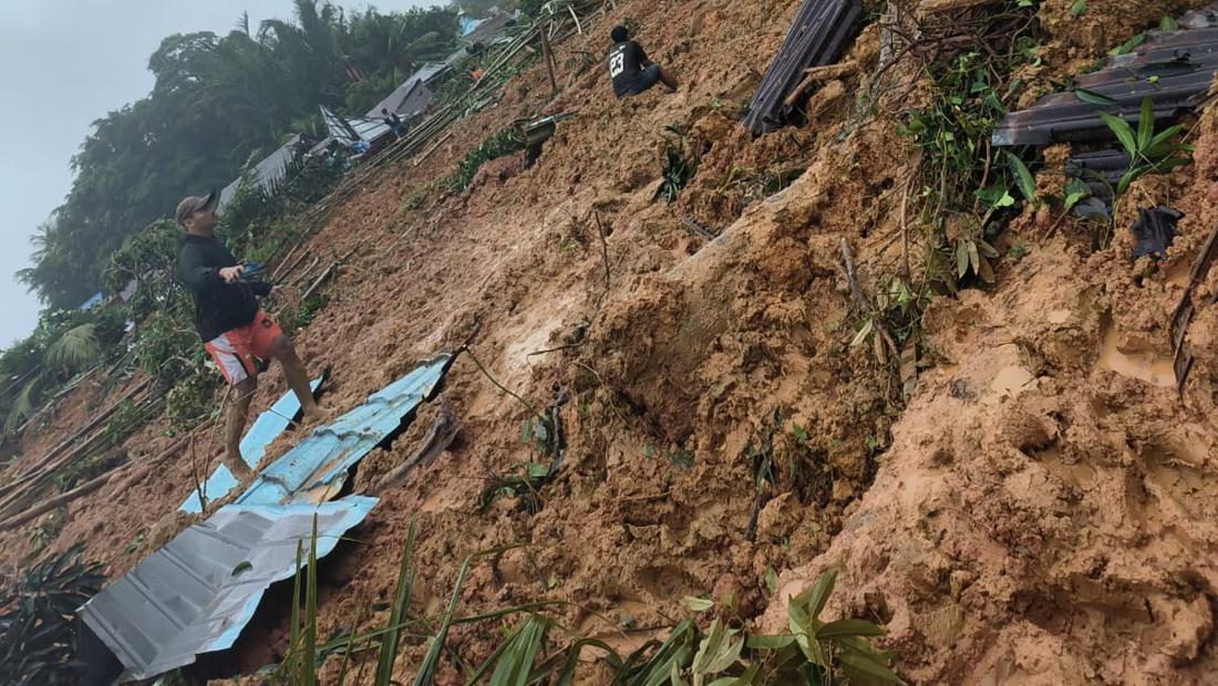 50 Warga Hilang Akibat Bencana Longsor Di Pulau Serasan Natuna