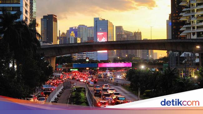 Warning: Early Traffic Jams in Jakarta During Ramadan Fasting