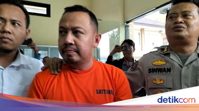 Modus Penipuan Robot Trading Wahyu Kenzo Yang Rugikan Korban Rp 9 Triliun