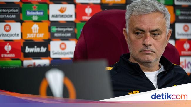 “AS Roma Coach José Mourinho Downplays European Final Record Ahead of Sevilla Clash”