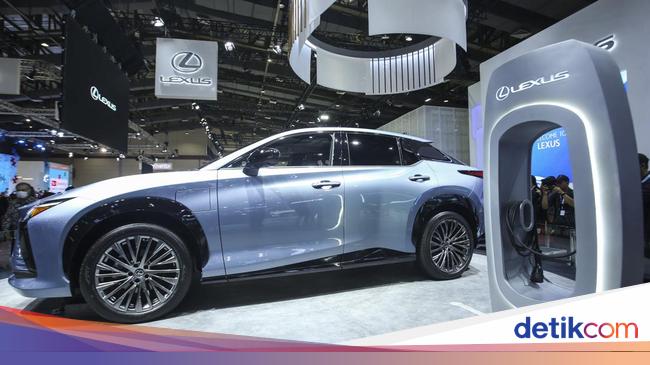 Kenapa Harga Lexus RZ Belum Diumumkan di Indonesia?