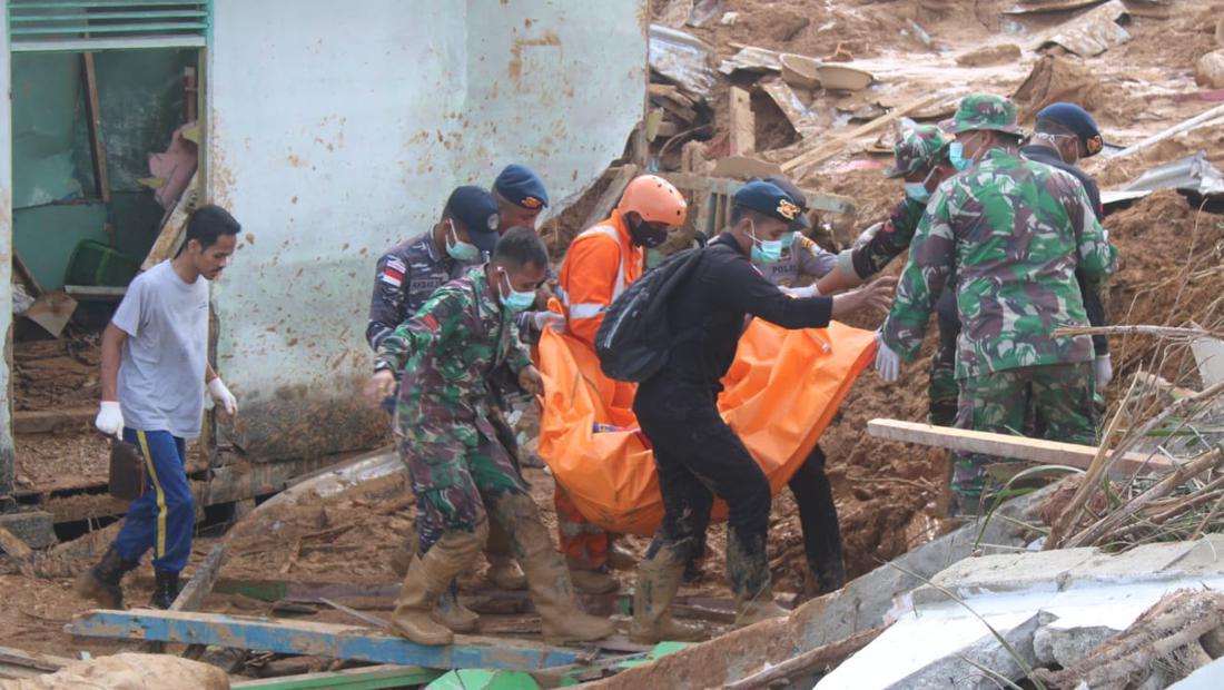 Update Korban Longsor Natuna: 44 Korban Tewas, 10 Orang Masih Hilang