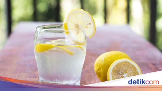 5 Cara Membuat Air Lemon untuk Diet, Bisa Bantu Kecilkan Perut Buncit