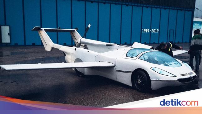 Bye Jams!  7 Flying Cars That Will Be Ready to Launch